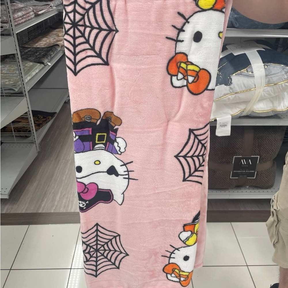 Hello kitty halloween blanket